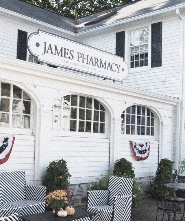 The James Pharmacy Bed & Breakfast And Gelateria 올드세이브룩 외부 사진